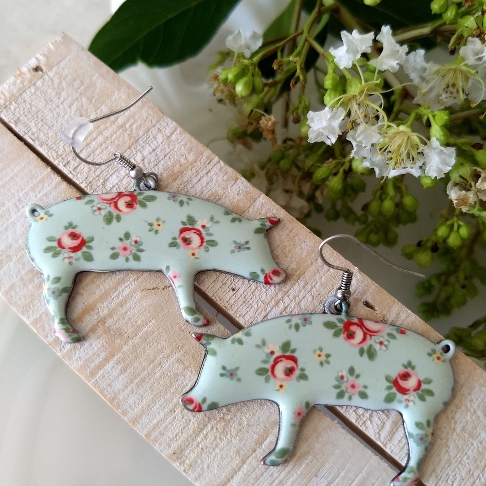 Floral Pattern Pig Earrings